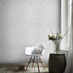 Superfresco Easy Vliesbehang Zebra Zilver 20-124 -Thuisbehangwinkel 123 1666