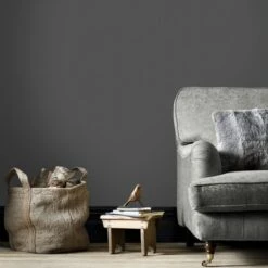 Superfresco Easy Vliesbehang Extra Breed Lijn Structuur Donkergrijs (102360) -Thuisbehangwinkel 123 50